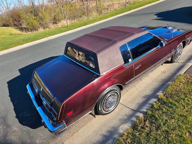 Oldsmobile-Toronado-1985-Burgandy-Burgandy-9