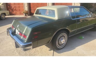 Oldsmobile-Toronado-1985-Green-Green-2
