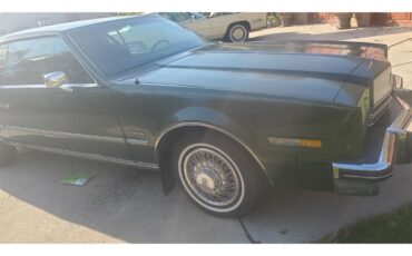 Oldsmobile-Toronado-1985-Green-Green-4