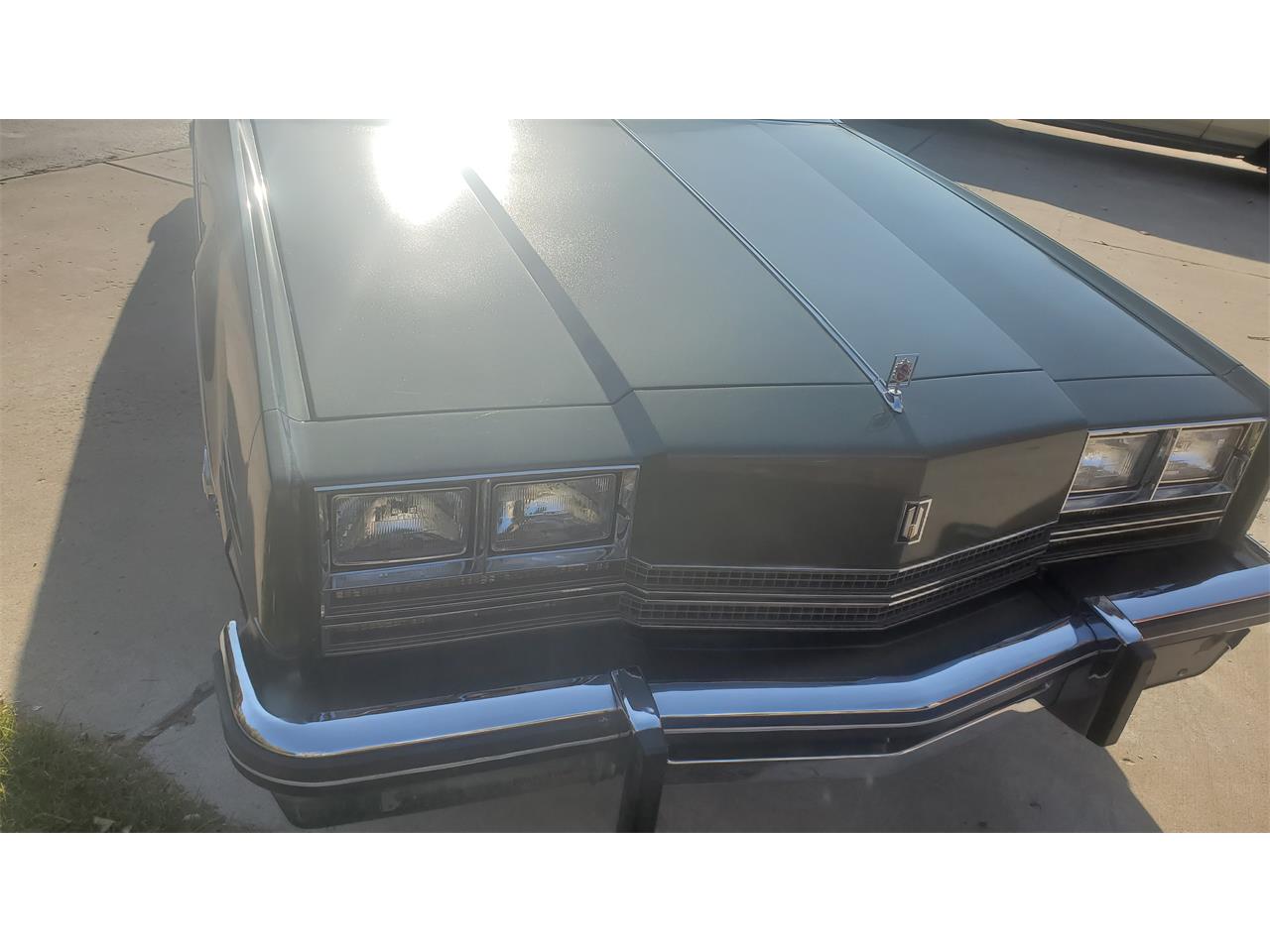Oldsmobile-Toronado-1985-Green-Green-5