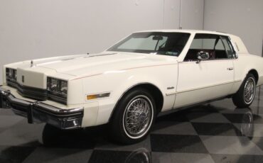 Oldsmobile-Toronado-1985-White-Maroon-3
