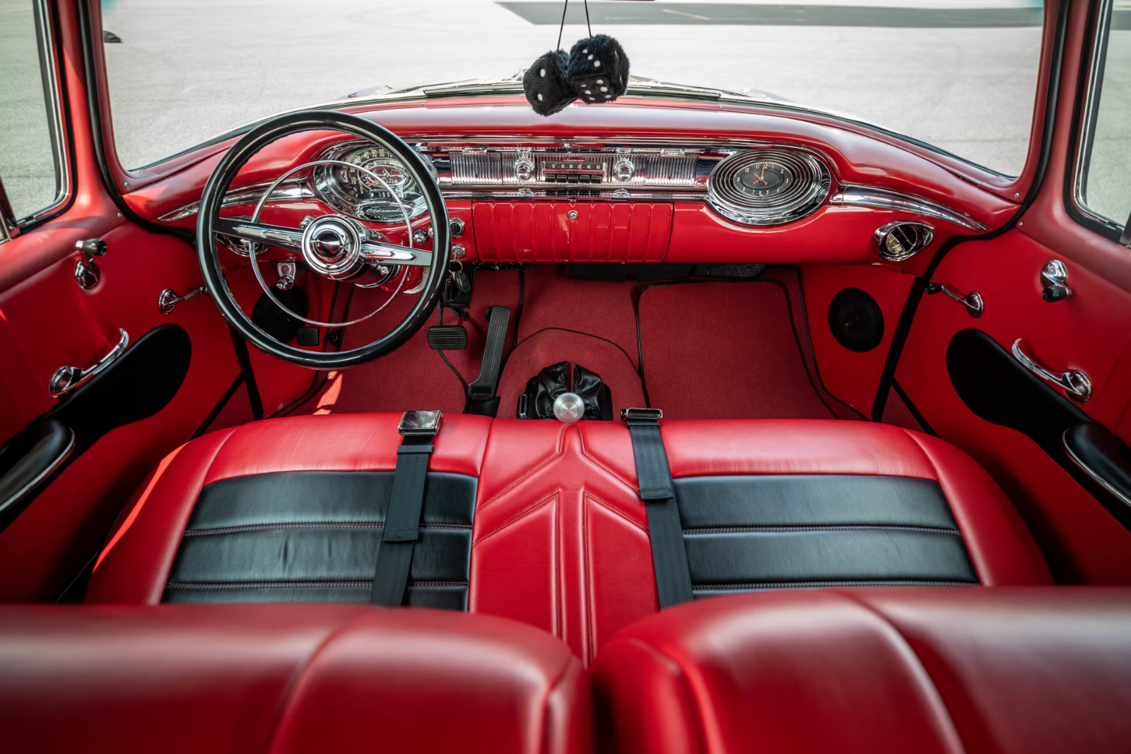 Oldsmobile-Two-Post-Rocket-88-Runabout-1956-Coupe-11