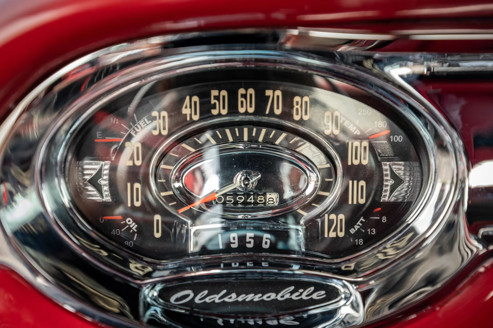Oldsmobile-Two-Post-Rocket-88-Runabout-1956-Coupe-17