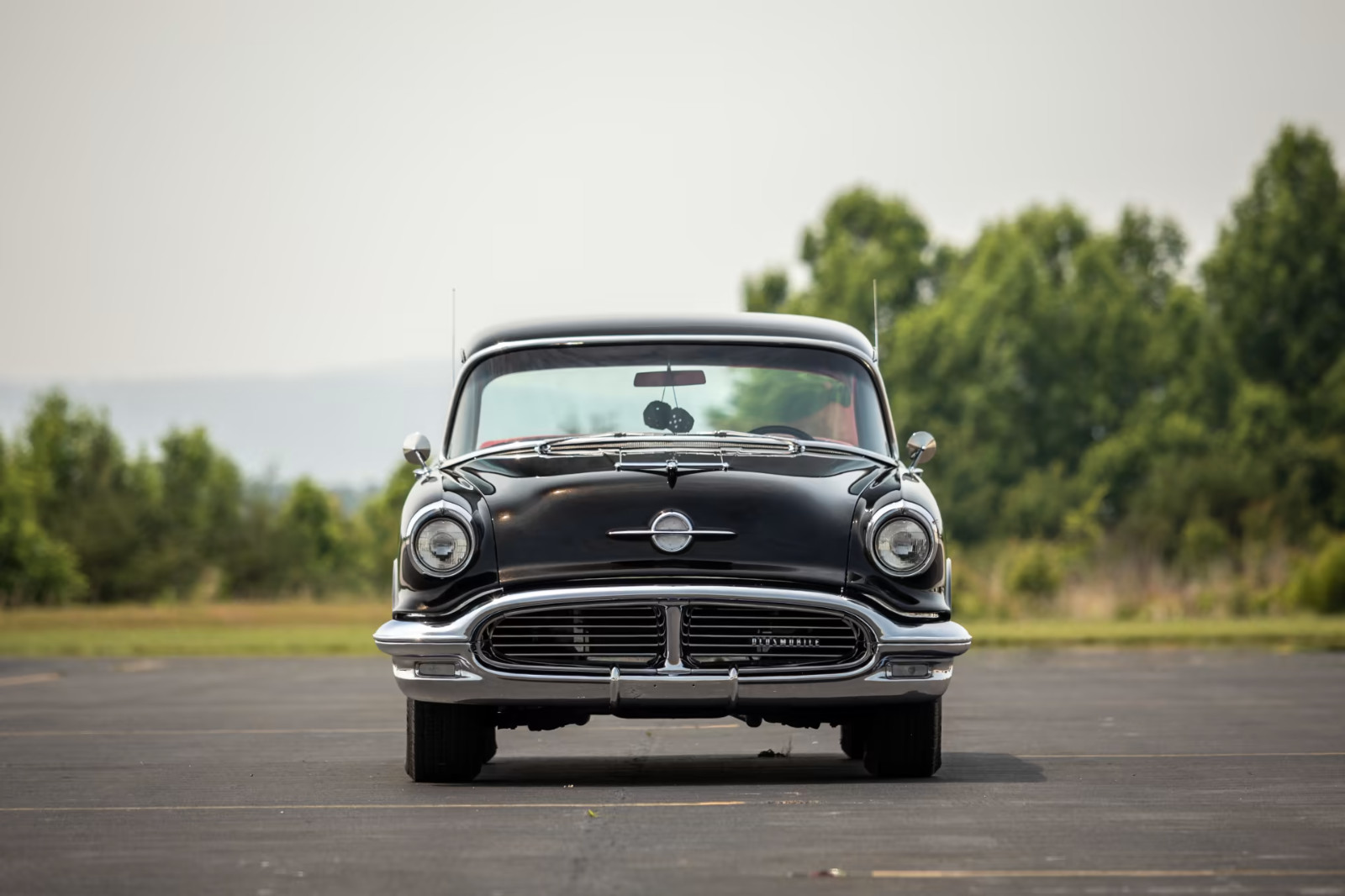 Oldsmobile-Two-Post-Rocket-88-Runabout-1956-Coupe-2