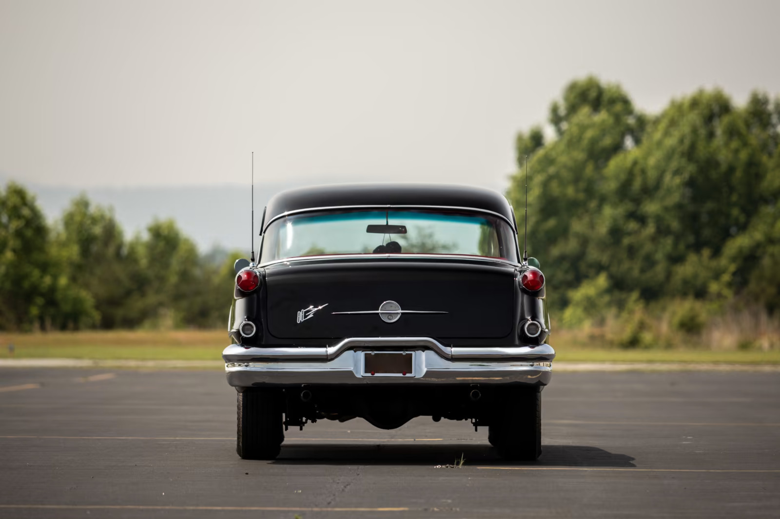 Oldsmobile-Two-Post-Rocket-88-Runabout-1956-Coupe-3