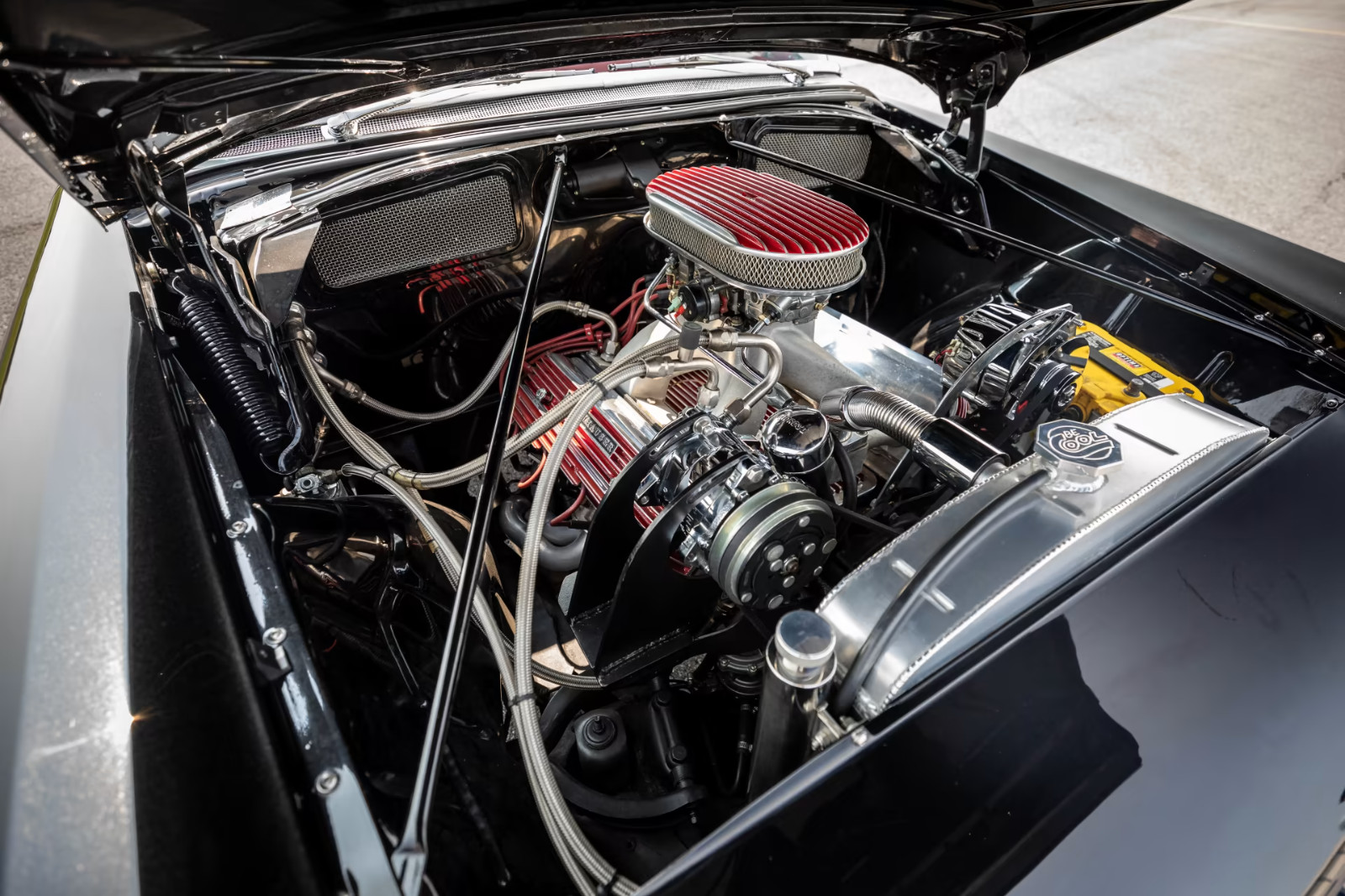 Oldsmobile-Two-Post-Rocket-88-Runabout-1956-Coupe-4