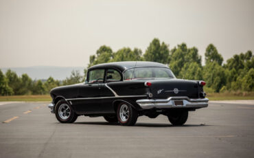 Oldsmobile-Two-Post-Rocket-88-Runabout-1956-Coupe-5