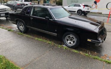 Oldsmobile-cutlass-supreme-1983-black-1