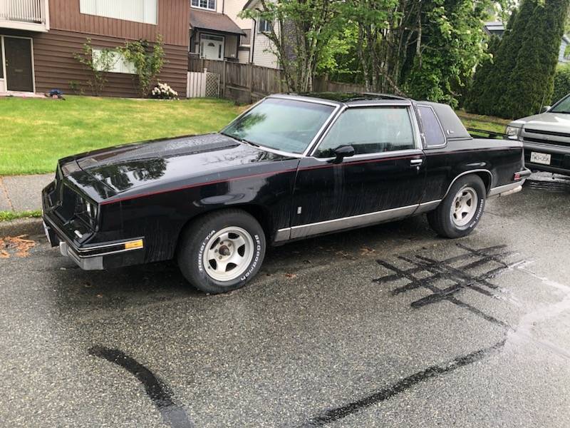 Oldsmobile-cutlass-supreme-1983-black