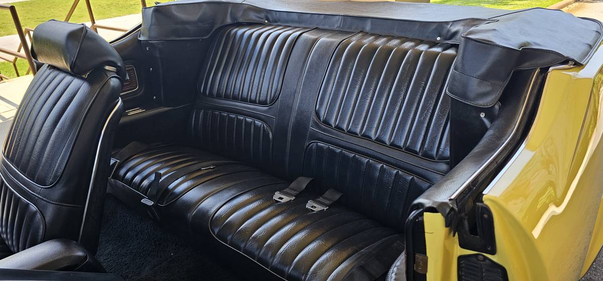 Oldsmobile-cutlass-supreme-convertible-1972-yellow-12