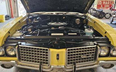 Oldsmobile-cutlass-supreme-convertible-1972-yellow-20