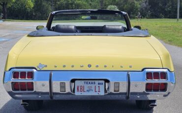 Oldsmobile-cutlass-supreme-convertible-1972-yellow-3