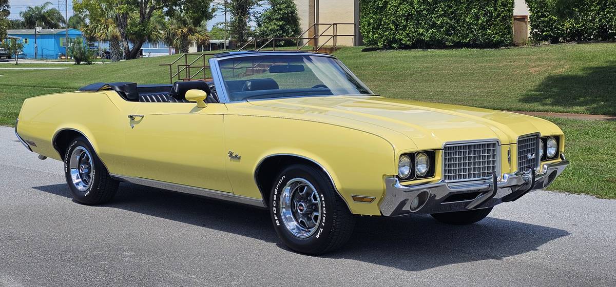 Oldsmobile-cutlass-supreme-convertible-1972-yellow-6