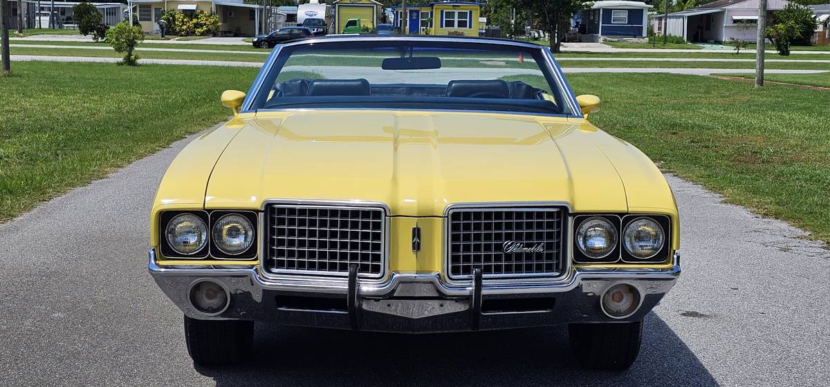 Oldsmobile-cutlass-supreme-convertible-1972-yellow-7