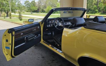 Oldsmobile-cutlass-supreme-convertible-1972-yellow-8
