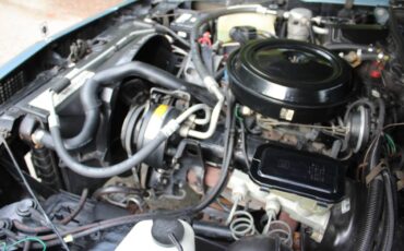 Oldsmobile-cutlass-supreme-supreme-brougham-1985-blue-17