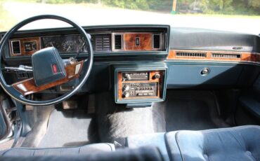 Oldsmobile-cutlass-supreme-supreme-brougham-1985-blue-4