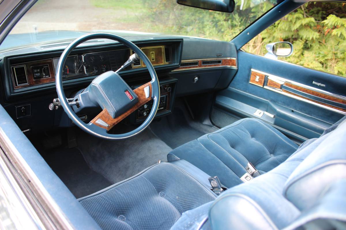 Oldsmobile-cutlass-supreme-supreme-brougham-1985-blue-7