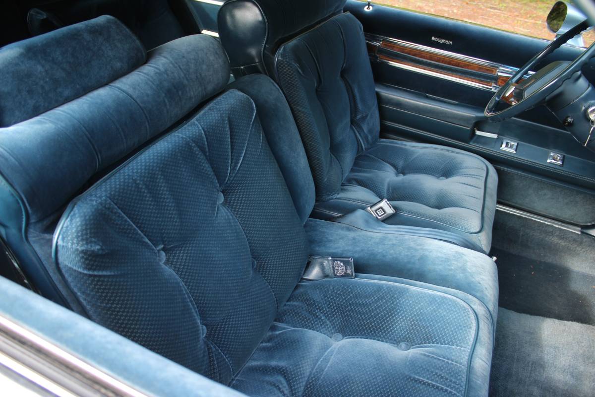 Oldsmobile-cutlass-supreme-supreme-brougham-1985-blue-8