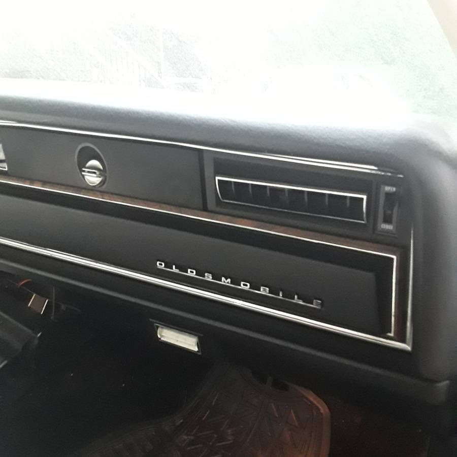 Oldsmobile-delta-88-royale-1976-blue-6