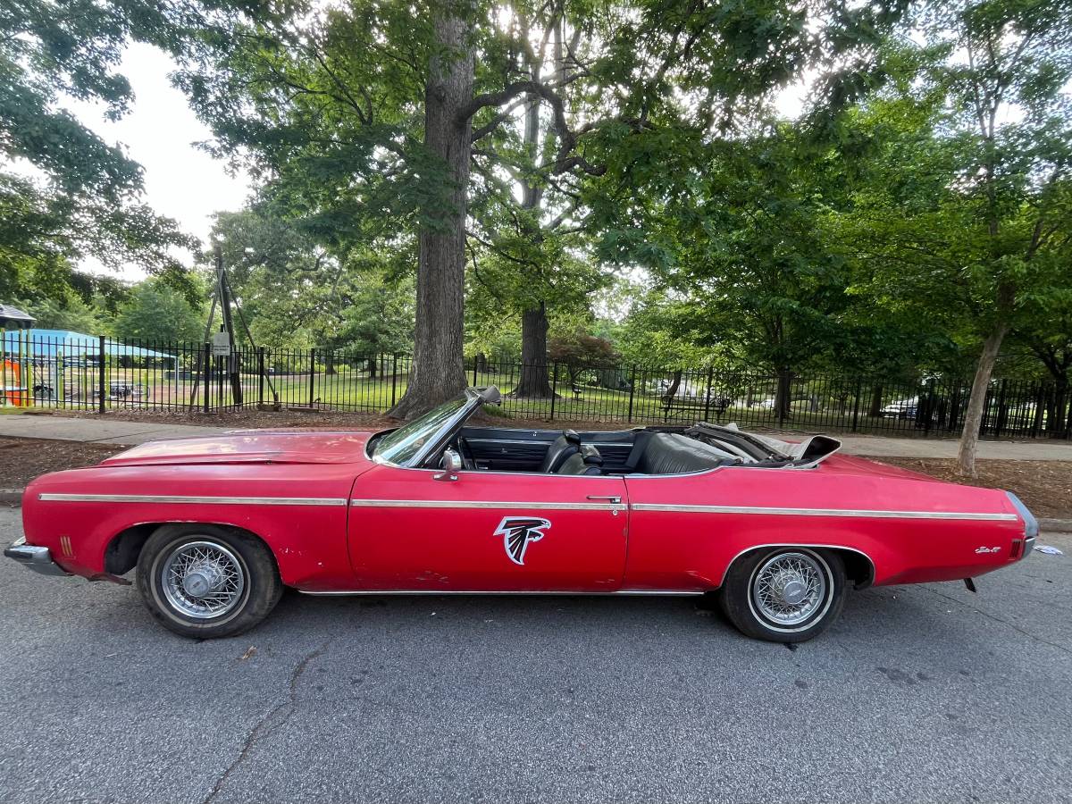 Oldsmobile-delta-88-royale-convertible-1972-red-1