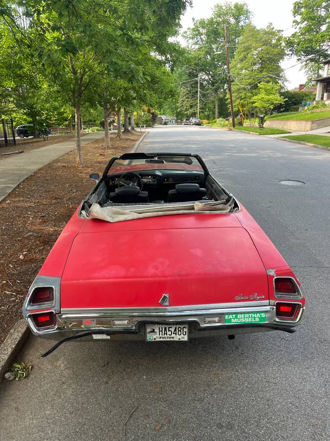 Oldsmobile-delta-88-royale-convertible-1972-red-9