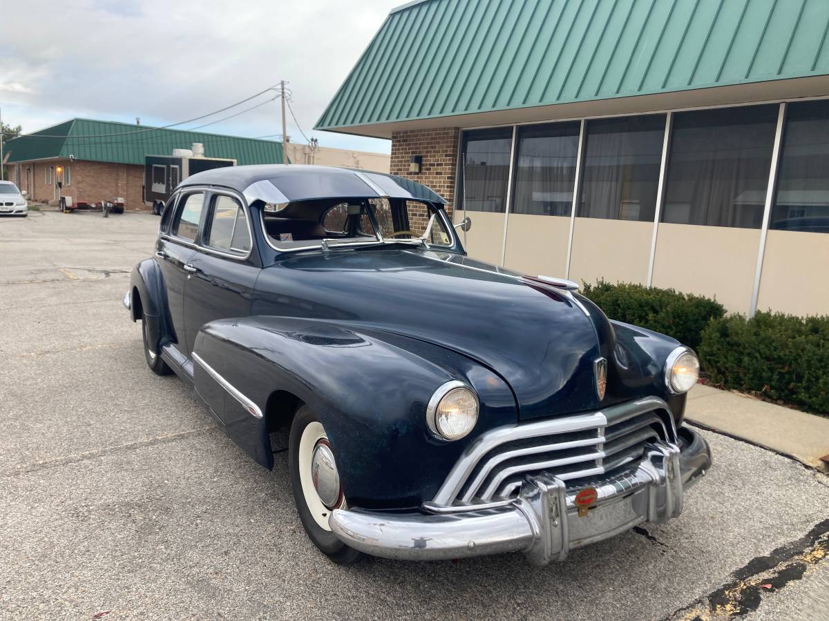 Oldsmobile-dynamic-76-1946-blue-6