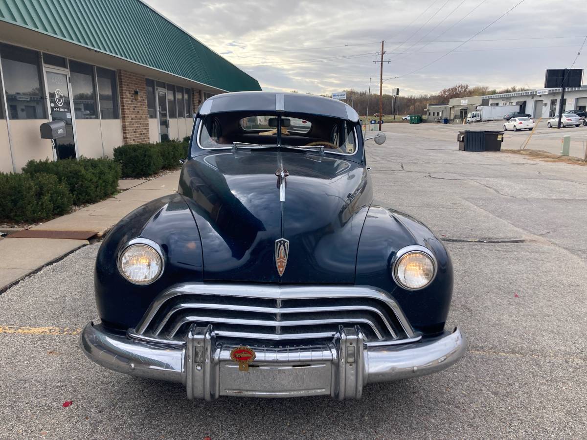Oldsmobile-dynamic-76-1946-blue-7