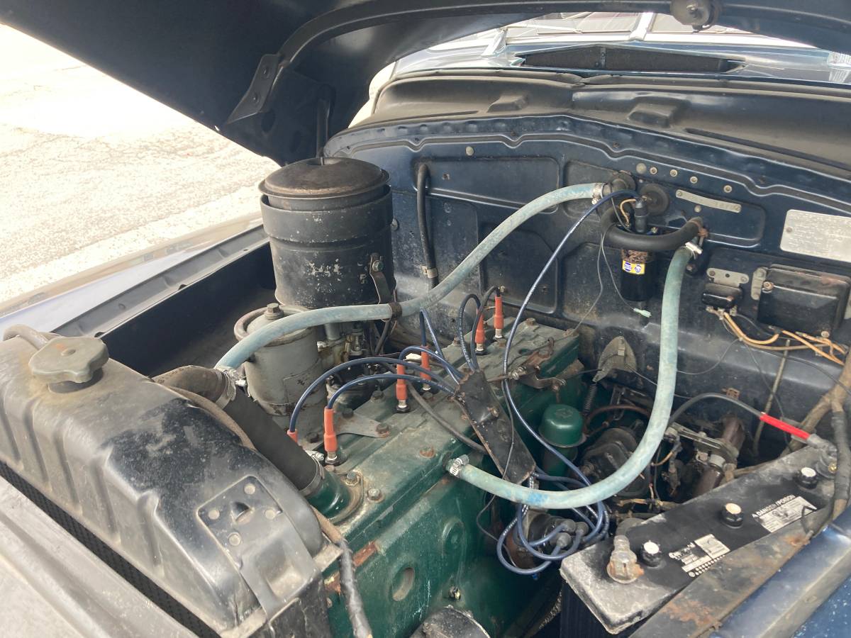 Oldsmobile-dynamic-76-1946-blue-8