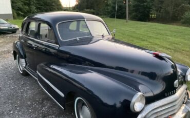 Oldsmobile-sedan-66-1948-blue-11