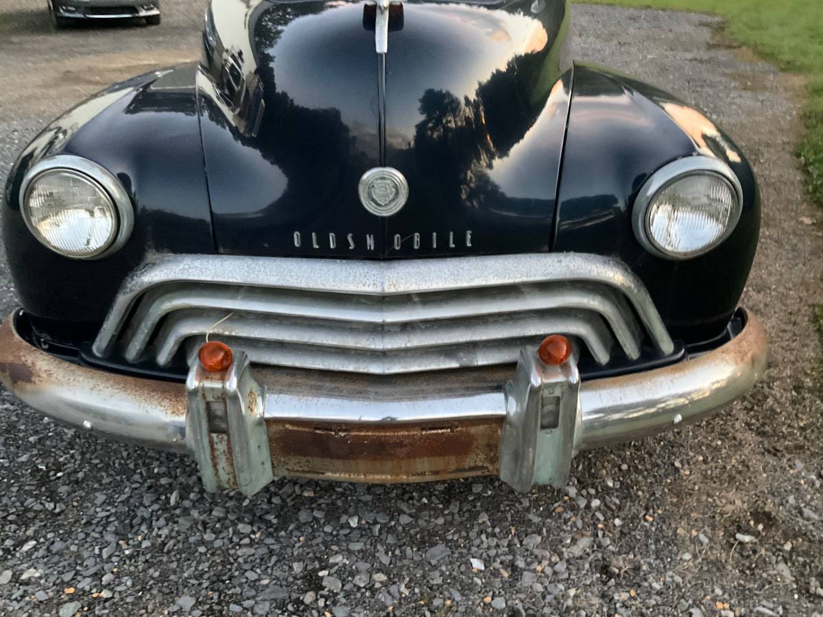 Oldsmobile-sedan-66-1948-blue-13