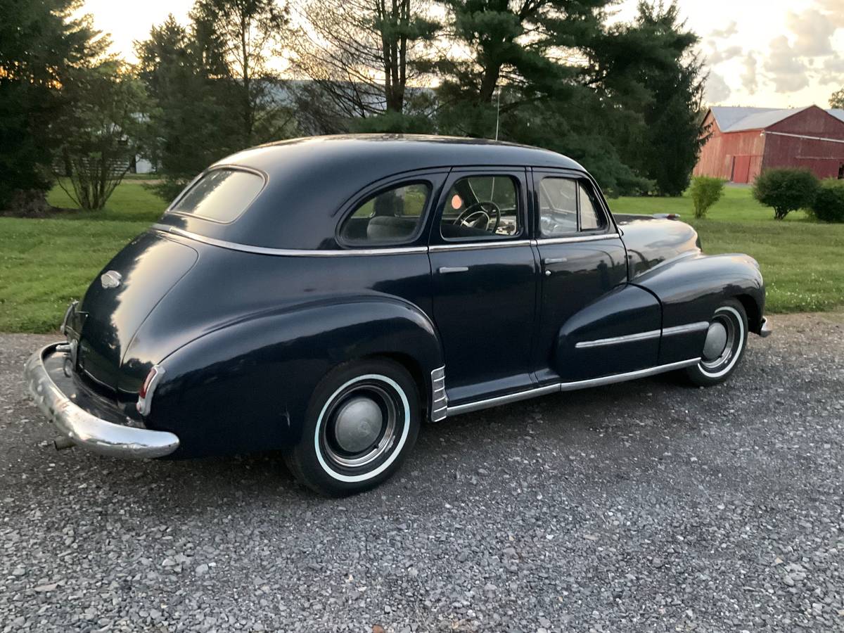 Oldsmobile-sedan-66-1948-blue-16