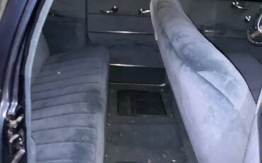 Oldsmobile-sedan-66-1948-blue-18