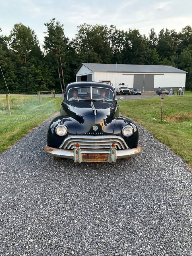 Oldsmobile-sedan-66-1948-blue-4