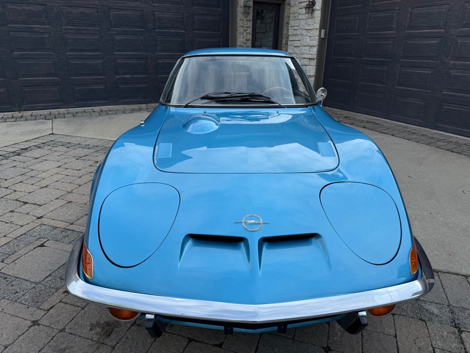 Opel-GT-1972-Coupe-1