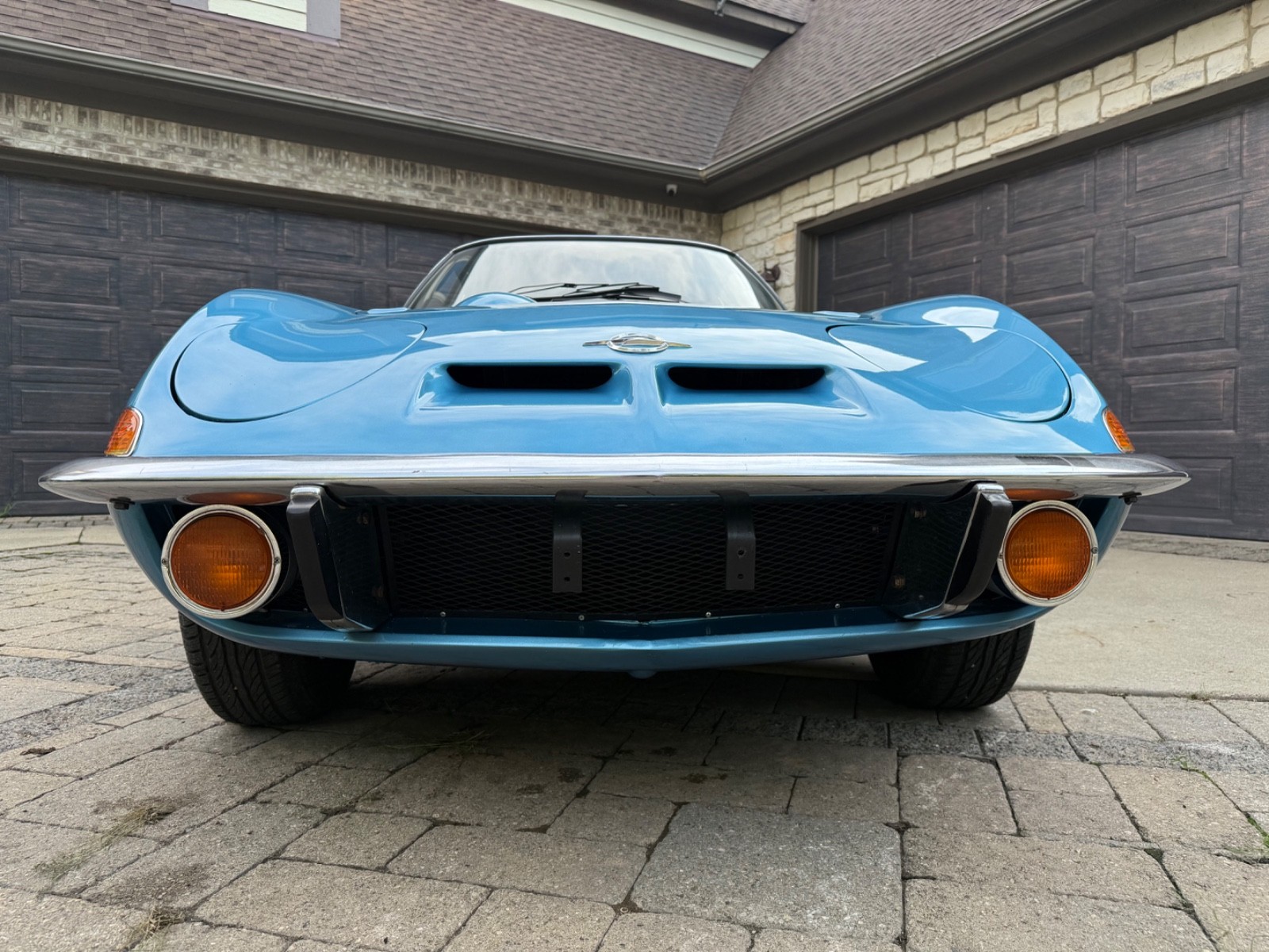 Opel-GT-1972-Coupe-2