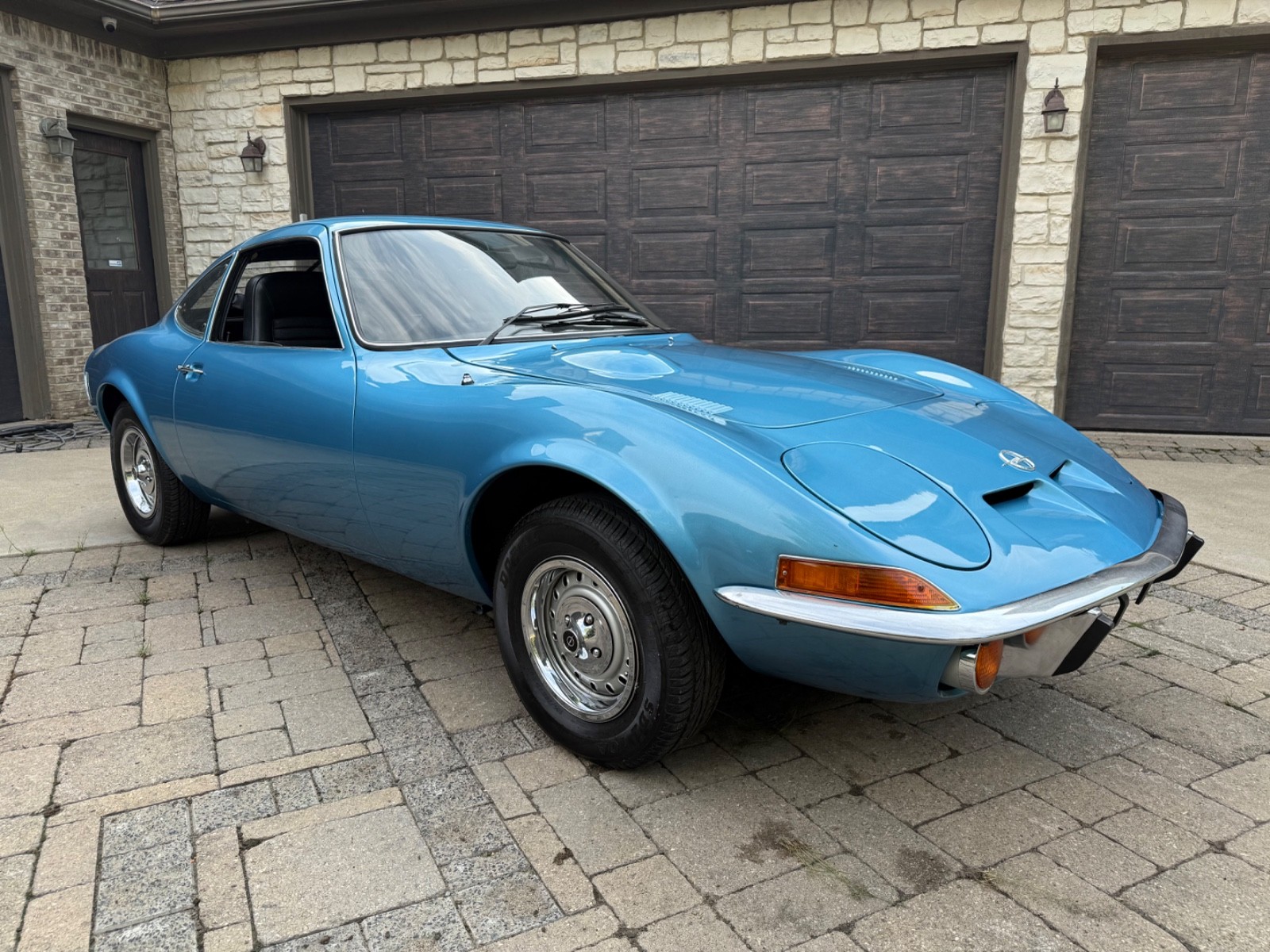 Opel-GT-1972-Coupe-3