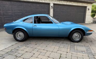 Opel-GT-1972-Coupe-4