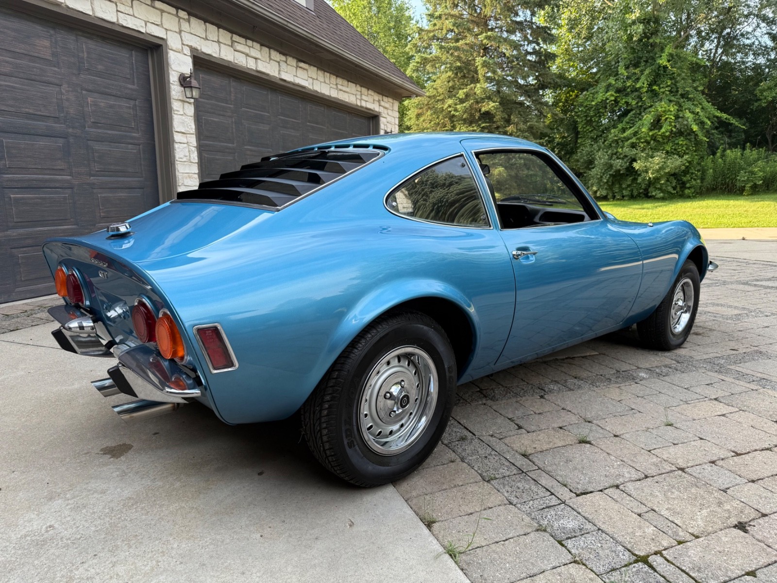 Opel-GT-1972-Coupe-5
