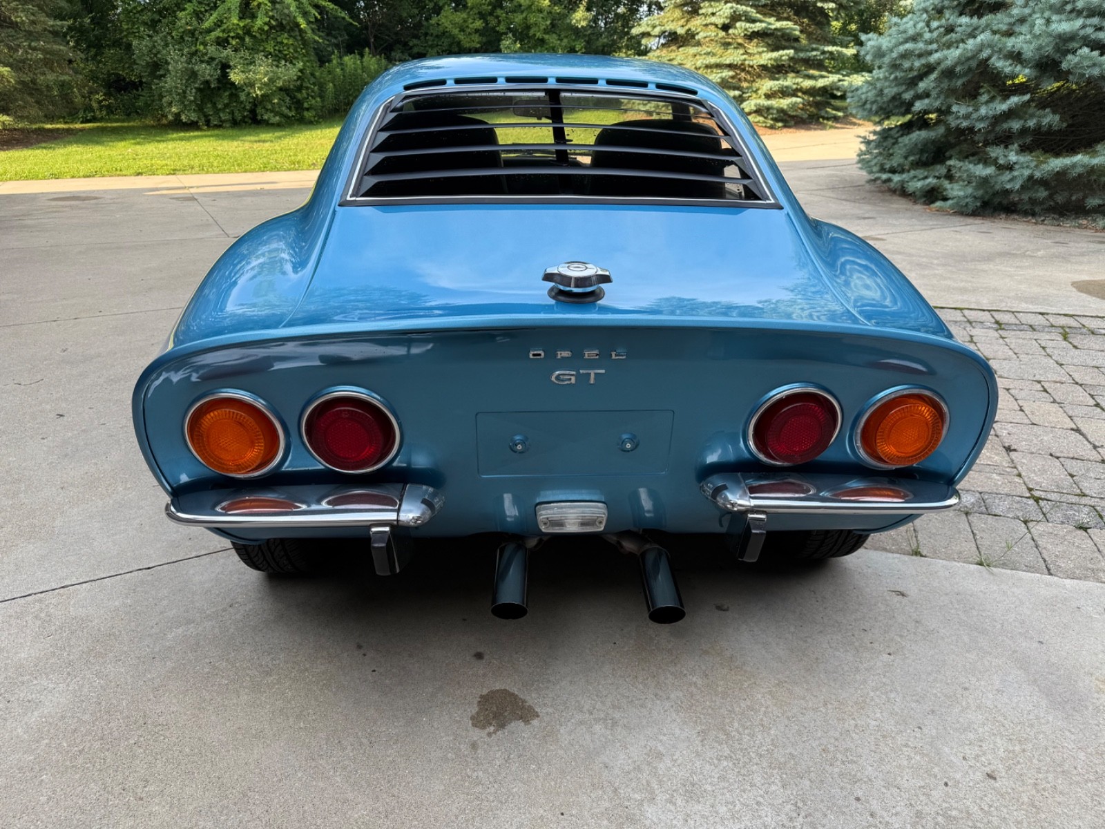 Opel-GT-1972-Coupe-6