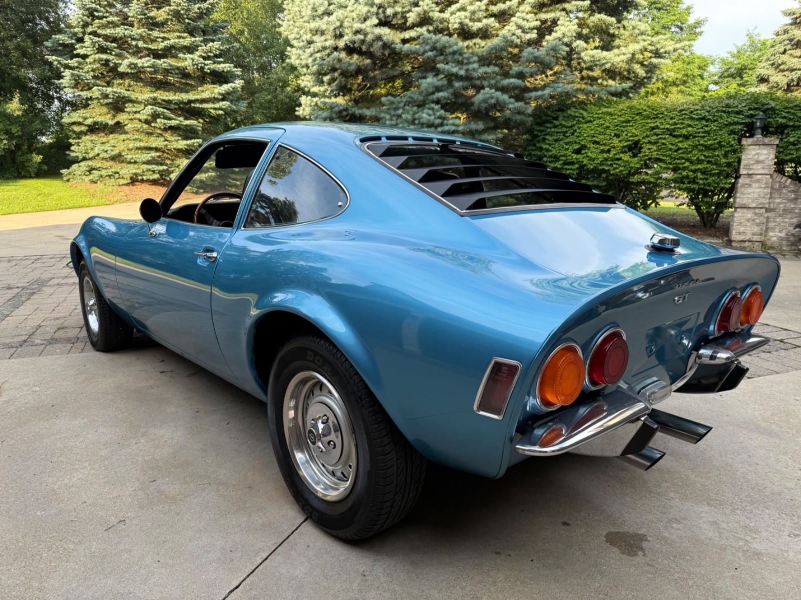 Opel-GT-1972-Coupe-7