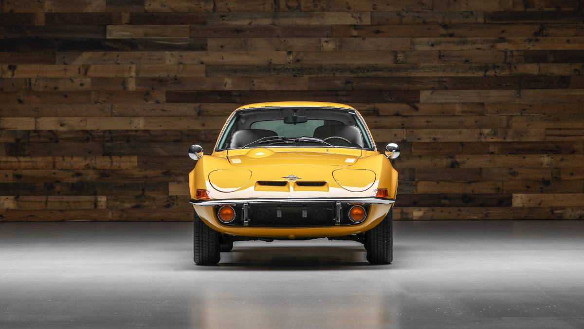 Opel-gt-1971-yellow-1