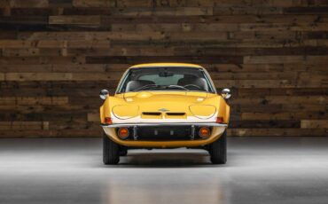 Opel-gt-1971-yellow-1