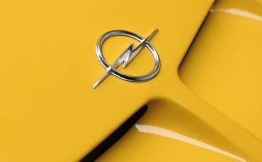 Opel-gt-1971-yellow-10