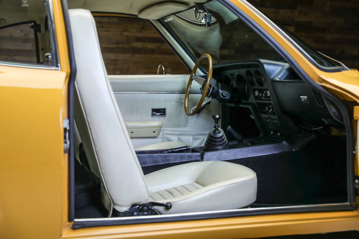 Opel-gt-1971-yellow-15