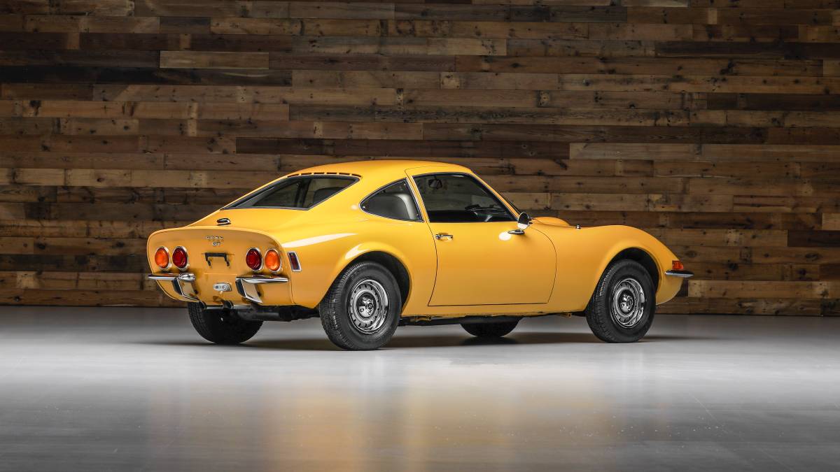 Opel-gt-1971-yellow-3