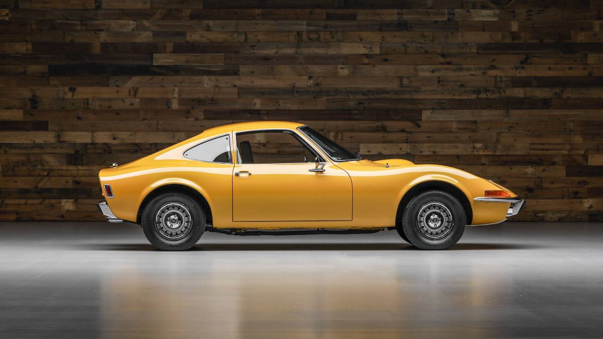 Opel-gt-1971-yellow-4