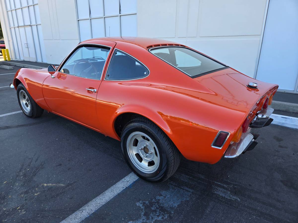 Opel-gt-1973-orange-3