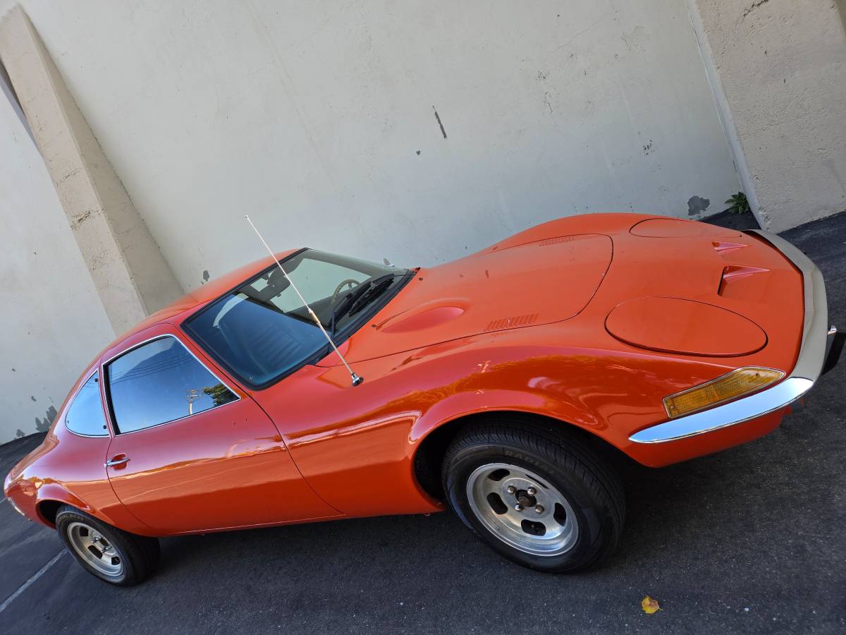 Opel-gt-1973-orange-4
