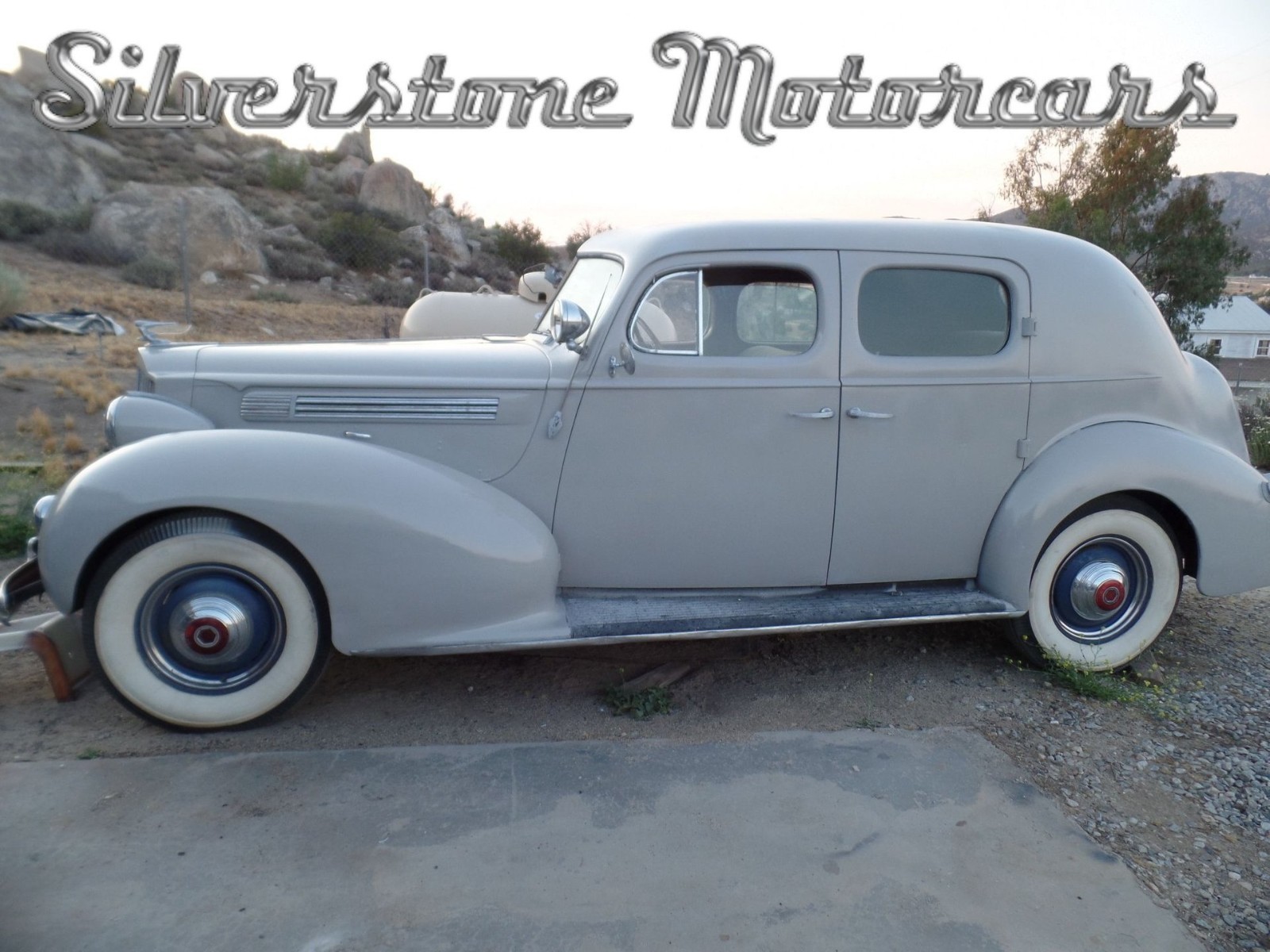 Packard-120-Club-Sedan-1939-Sedan-12